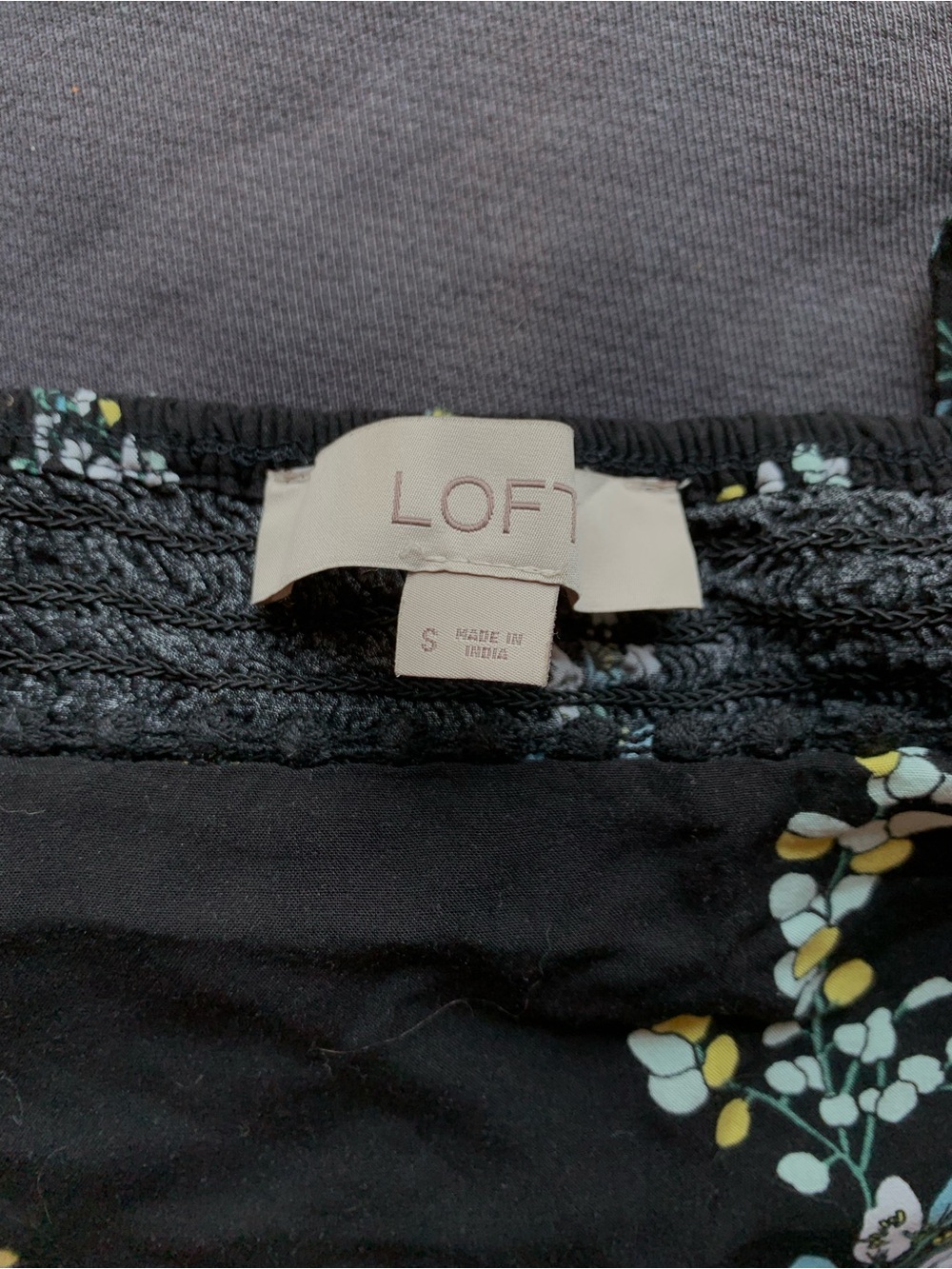 LOFT Black with Blue and Yellow Floral Sprigs wide leg jumpsuit Size S - Picture 4 of 5